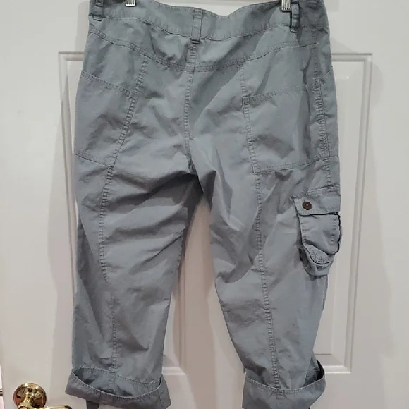 Patagonia Water Girl Women's Gray Capris - Picture 8 of 8